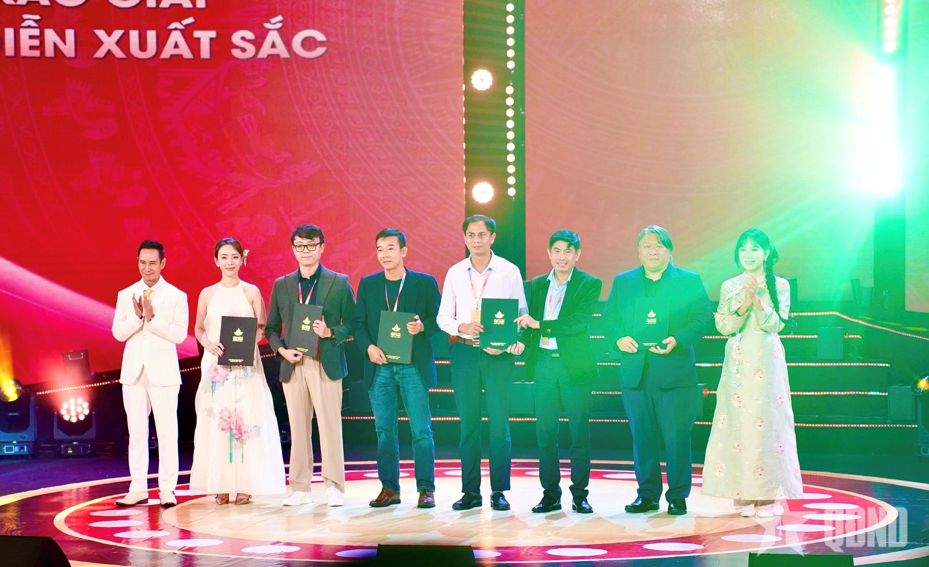 Phim “Mưa đỏ” của Điện ảnh Quân đội nhân dân được vinh danh Bông sen vàng cho Phim truyện điện ảnh xuất sắc